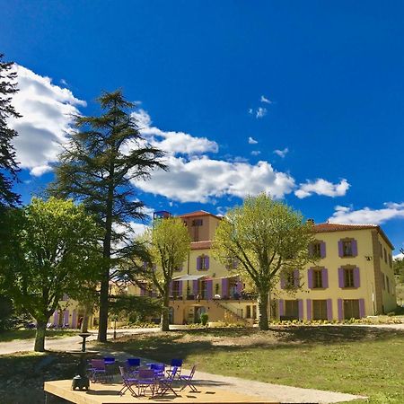 Chateau Ferrassieres Exterior photo
